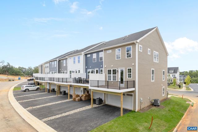 746 PARK RIDGE DR, Crozet, VA 22932