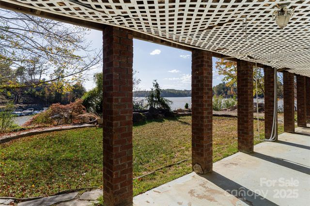 4950 Canterbury Place, Morganton, NC 28655