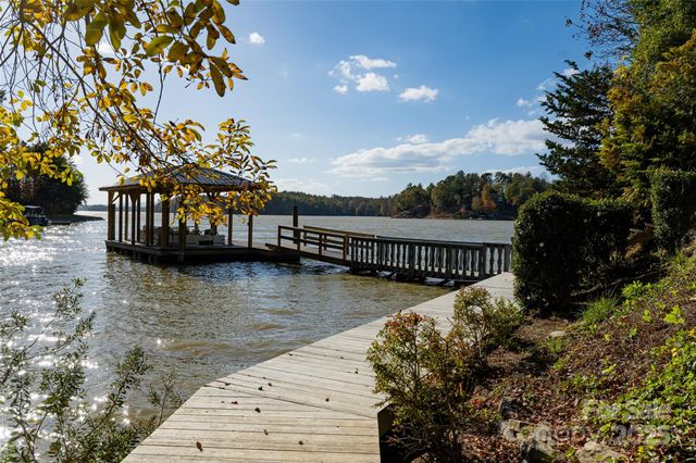 4950 Canterbury Place, Morganton, NC 28655
