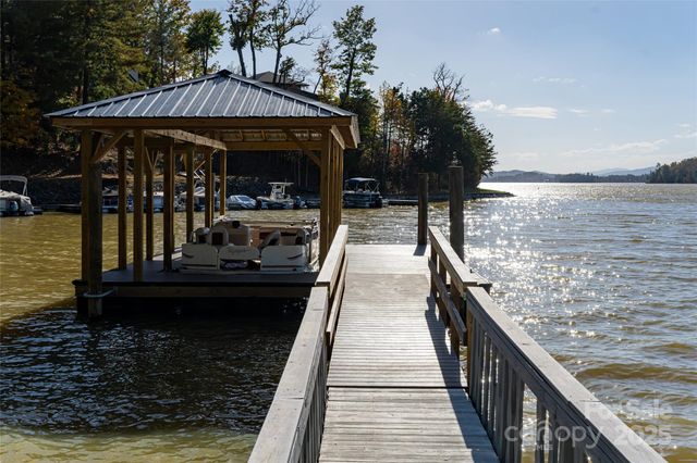 4950 Canterbury Place, Morganton, NC 28655