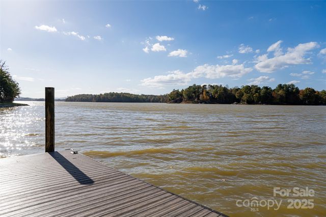 4950 Canterbury Place, Morganton, NC 28655