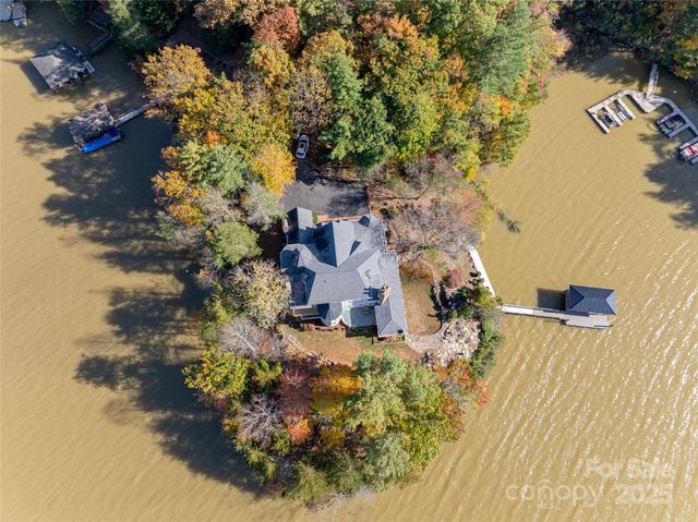 4950 Canterbury Place, Morganton, NC 28655