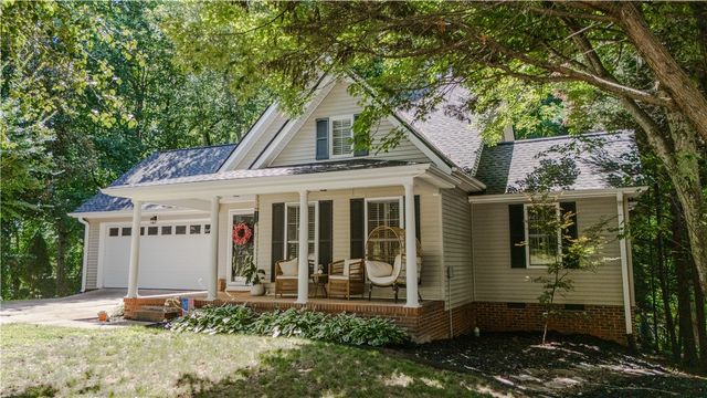 114 Grand Oak Circle, Pendleton, SC 29670