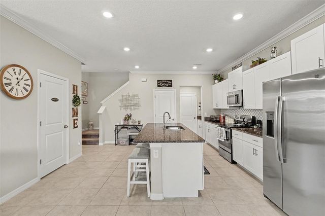 31962 BLUE PASSING LOOP, Wesley Chapel, FL 33545