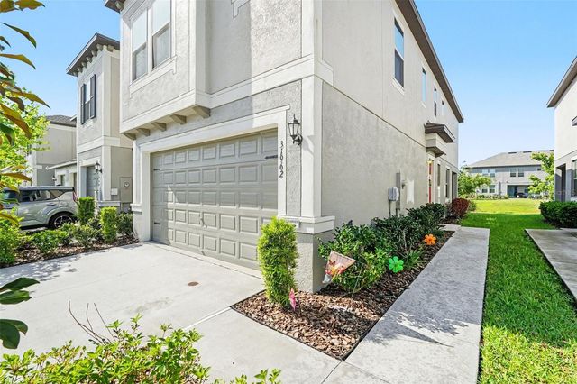 31962 BLUE PASSING LOOP, Wesley Chapel, FL 33545