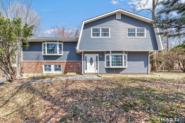 7 Saddle Ridge Road, New Milford, CT 06776