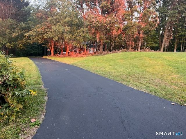 7 Saddle Ridge Road, New Milford, CT 06776