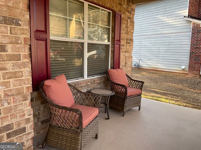 5 Granada Court, Newnan, GA 30263