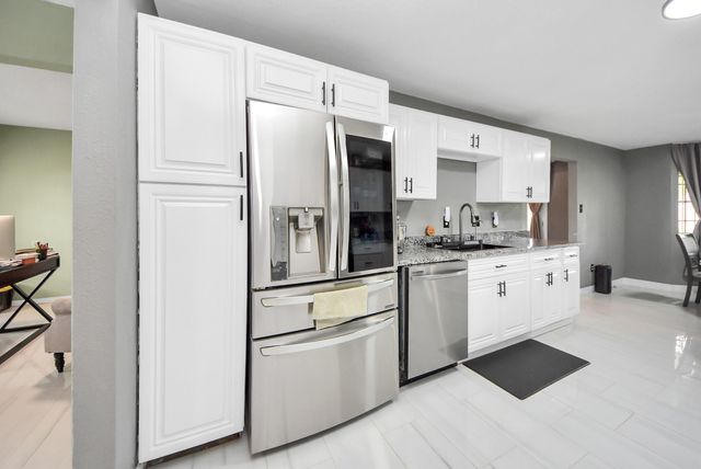 5241 County Road 819, Brazoria, TX 77422