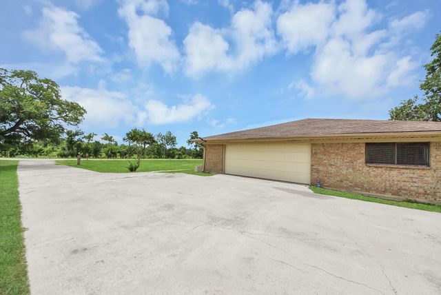 5241 County Road 819, Brazoria, TX 77422