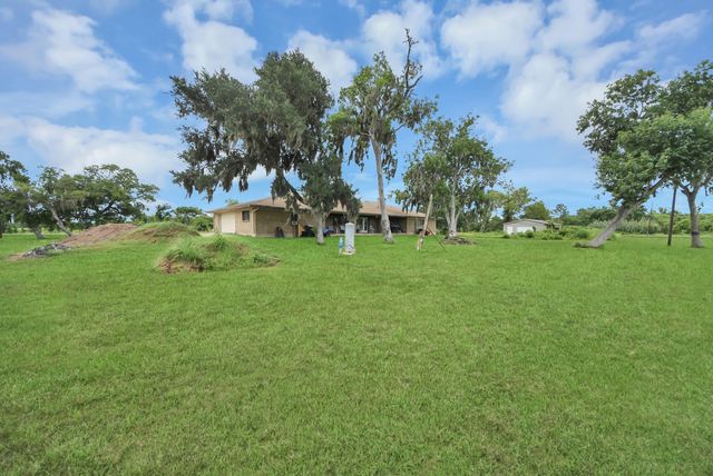 5241 County Road 819, Brazoria, TX 77422
