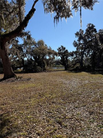 13908 PARADISE LANE, Dade City, FL 33525