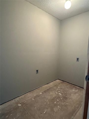 13908 PARADISE LANE, Dade City, FL 33525