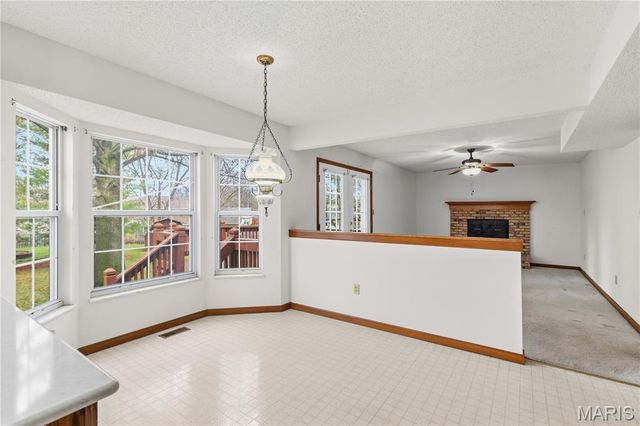 113 Greenstone Drive, St Peters, MO 63303