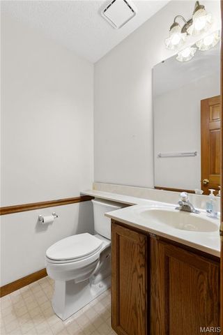 113 Greenstone Drive, St Peters, MO 63303