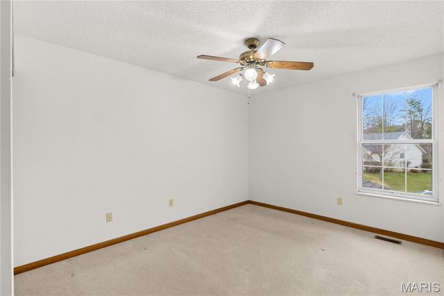 113 Greenstone Drive, St Peters, MO 63303