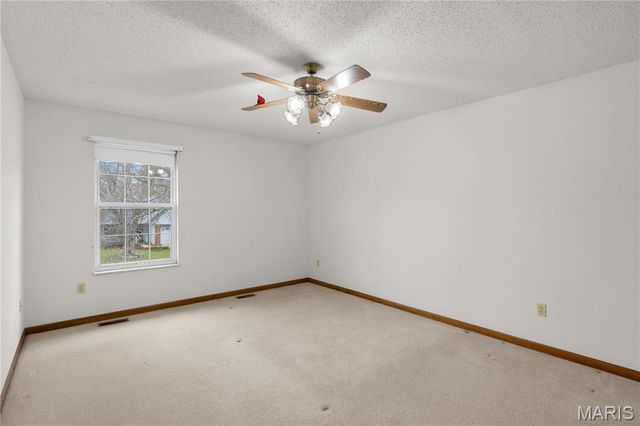 113 Greenstone Drive, St Peters, MO 63303