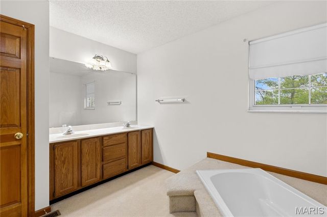 113 Greenstone Drive, St Peters, MO 63303