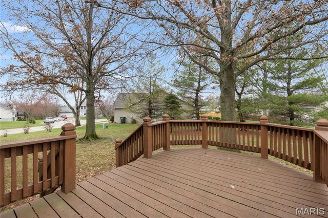 113 Greenstone Drive, St Peters, MO 63303