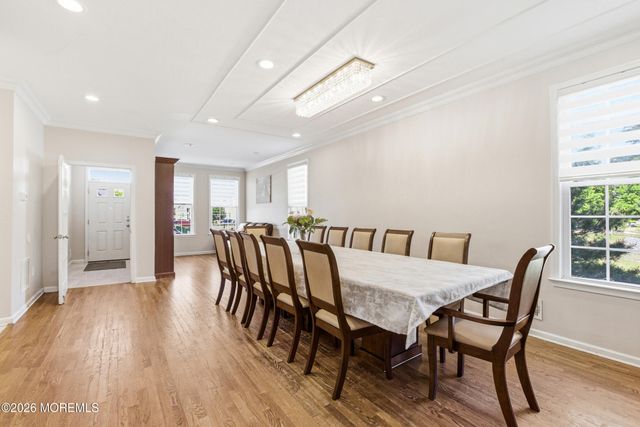 27 Lodz Drive, Lakewood, NJ 08701