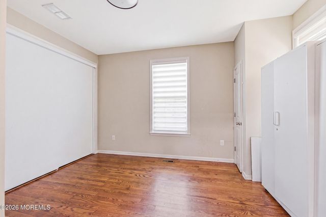 27 Lodz Drive, Lakewood, NJ 08701