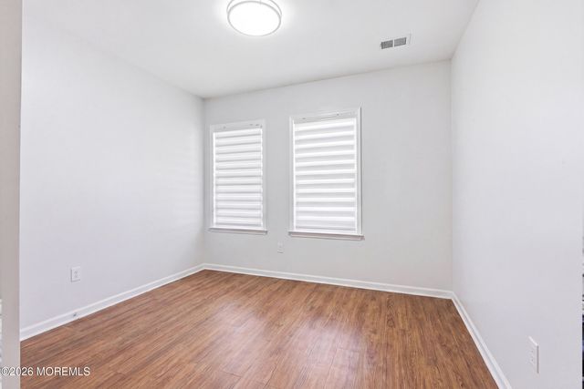 27 Lodz Drive, Lakewood, NJ 08701