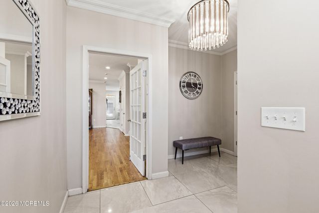 27 Lodz Drive, Lakewood, NJ 08701