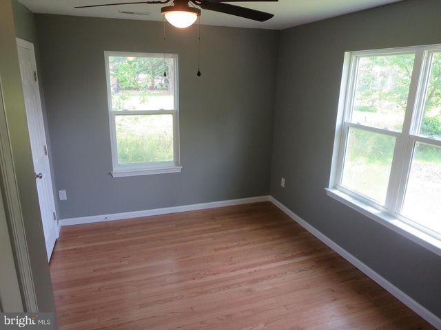 324 2ND ST, Colonial Beach, VA 22443