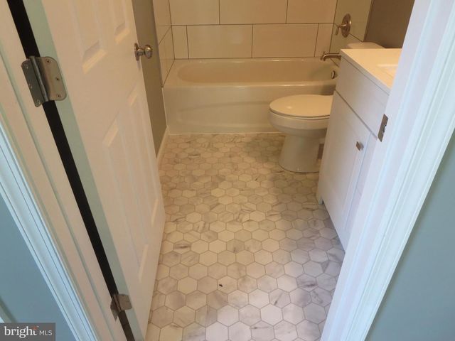 324 2ND ST, Colonial Beach, VA 22443
