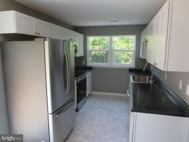 324 2ND ST, Colonial Beach, VA 22443