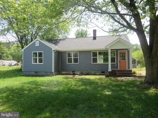 324 2ND ST, Colonial Beach, VA 22443