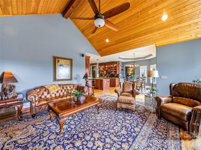 286 Preservation Trail, Columbus, NC 28722