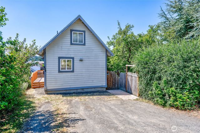 611 Rose Street, Port Townsend, WA 98368
