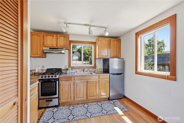611 Rose Street, Port Townsend, WA 98368