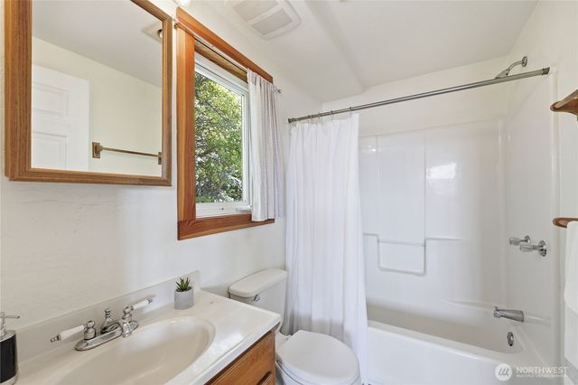 611 Rose Street, Port Townsend, WA 98368
