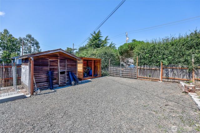 611 Rose Street, Port Townsend, WA 98368