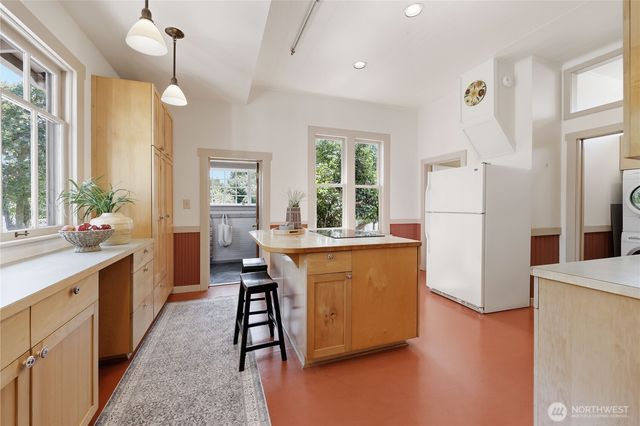 611 Rose Street, Port Townsend, WA 98368