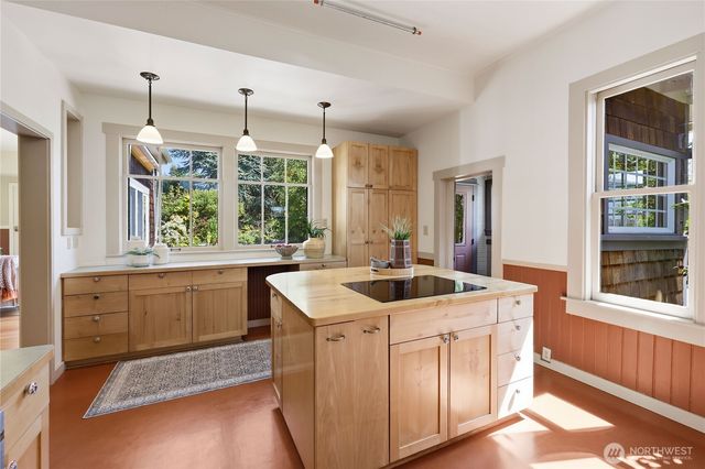 611 Rose Street, Port Townsend, WA 98368
