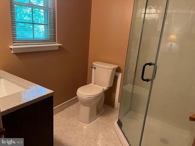 528 S BRENTWOOD DR, Mount Laurel, NJ 08054