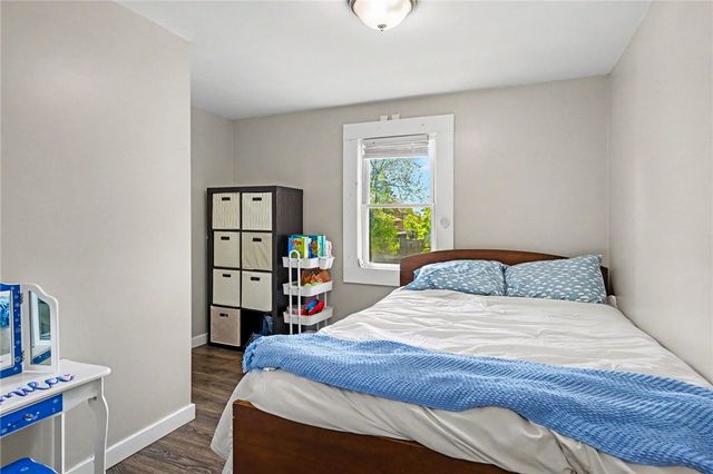 210 Roycroft Drive, Rochester, NY 14621