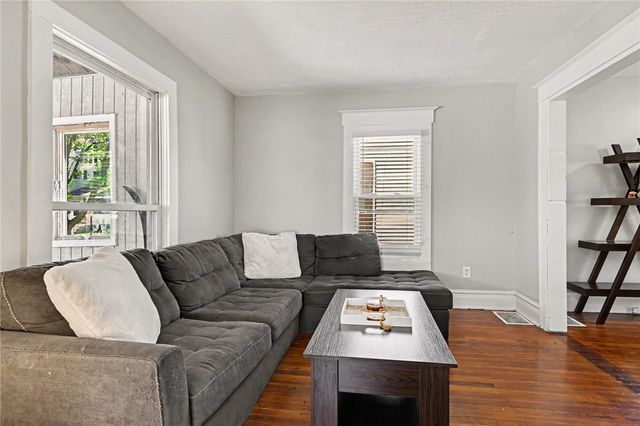 210 Roycroft Drive, Rochester, NY 14621