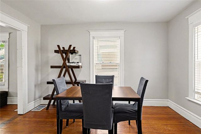 210 Roycroft Drive, Rochester, NY 14621