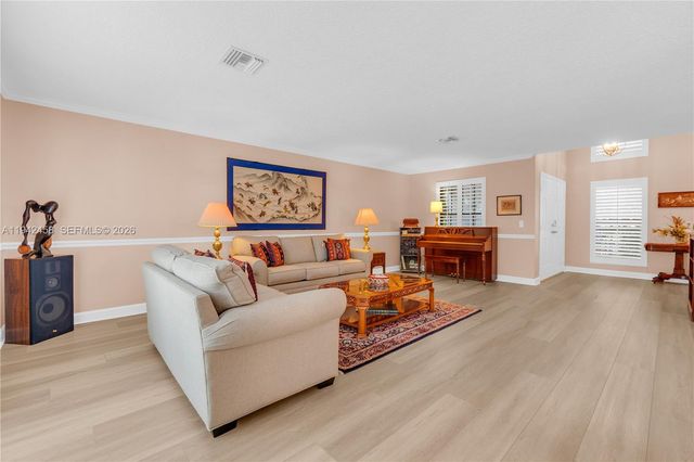 728 NW 38th Ter, Deerfield Beach, FL 33442