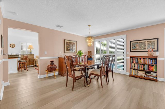 728 NW 38th Ter, Deerfield Beach, FL 33442