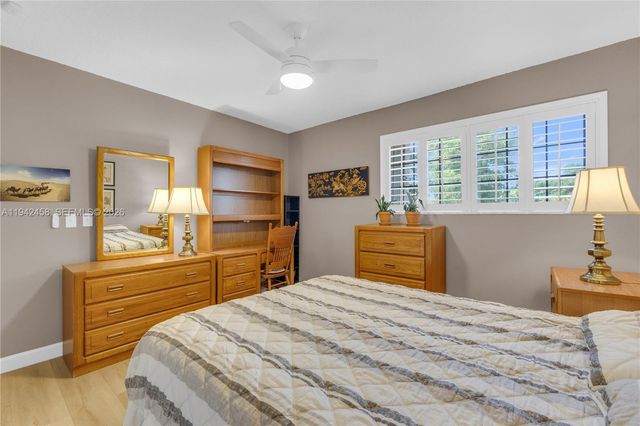 728 NW 38th Ter, Deerfield Beach, FL 33442