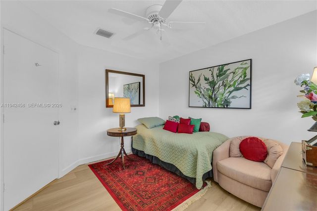 728 NW 38th Ter, Deerfield Beach, FL 33442