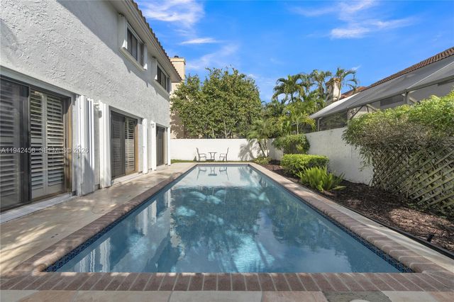 728 NW 38th Ter, Deerfield Beach, FL 33442