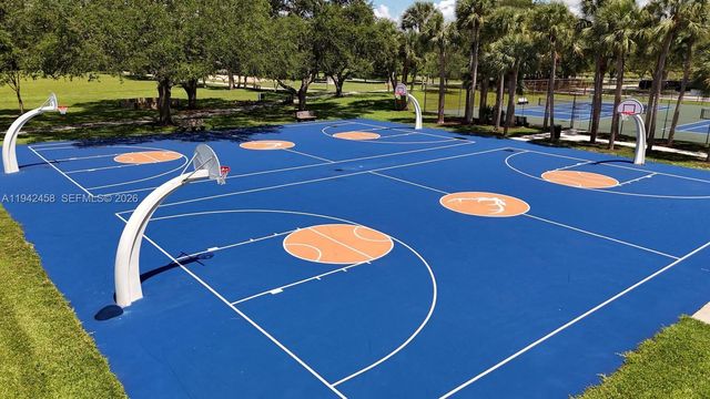 728 NW 38th Ter, Deerfield Beach, FL 33442