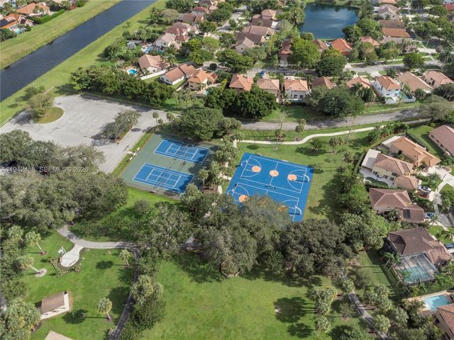 728 NW 38th Ter, Deerfield Beach, FL 33442