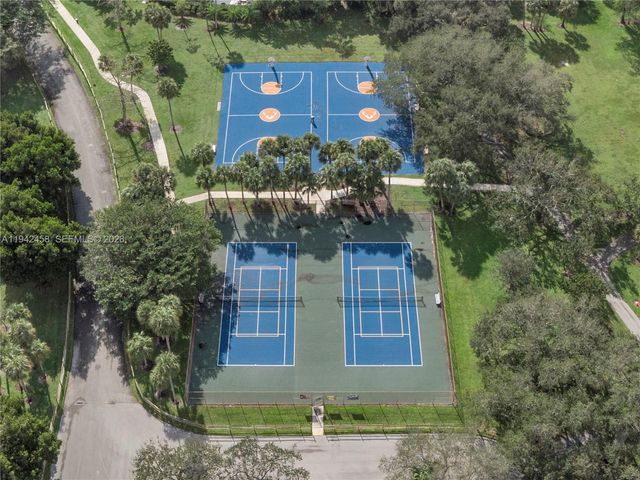 728 NW 38th Ter, Deerfield Beach, FL 33442